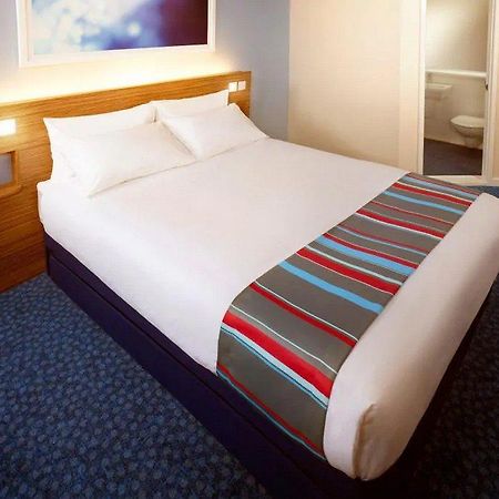 Travelodge Dundee Strathmore Avenue Екстериор снимка