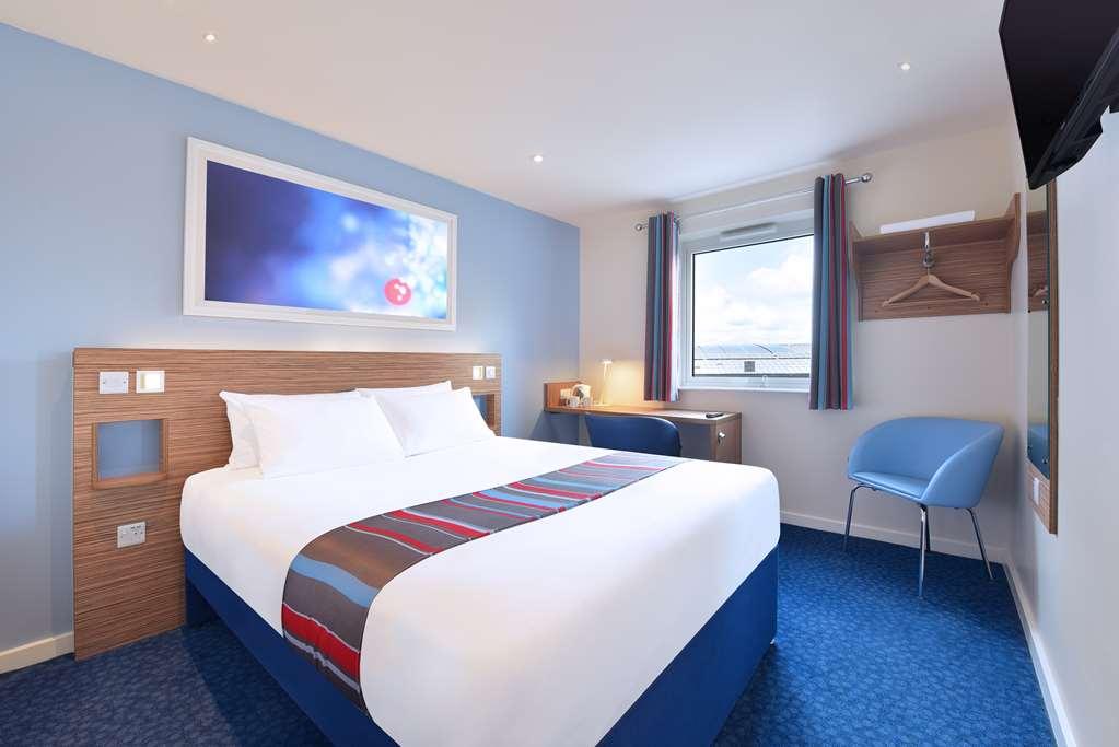 Travelodge Dundee Strathmore Avenue Стая снимка