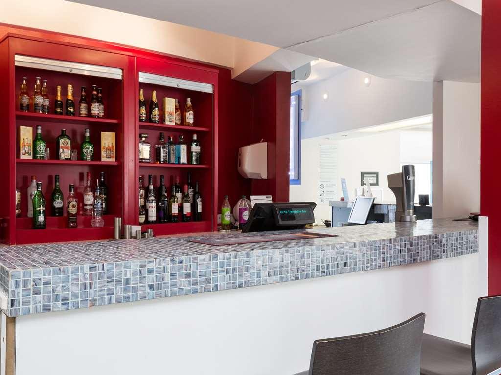 Travelodge Dundee Strathmore Avenue Ресторант снимка
