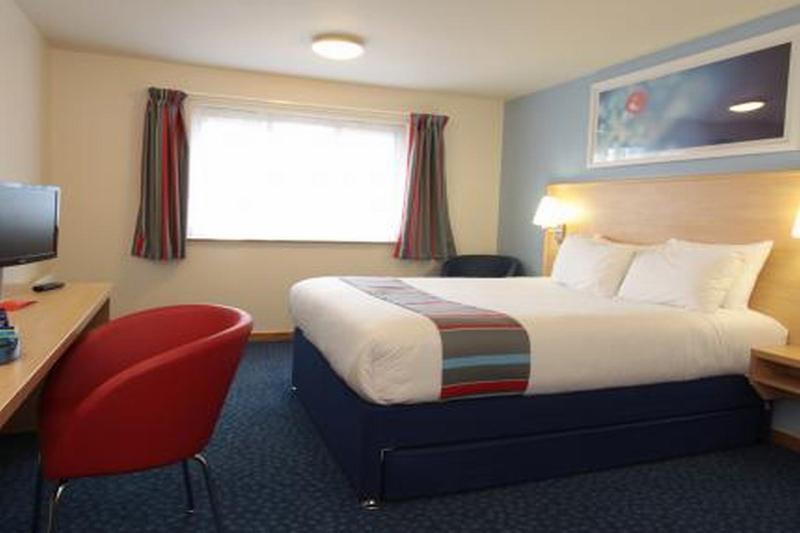 Travelodge Dundee Strathmore Avenue Екстериор снимка